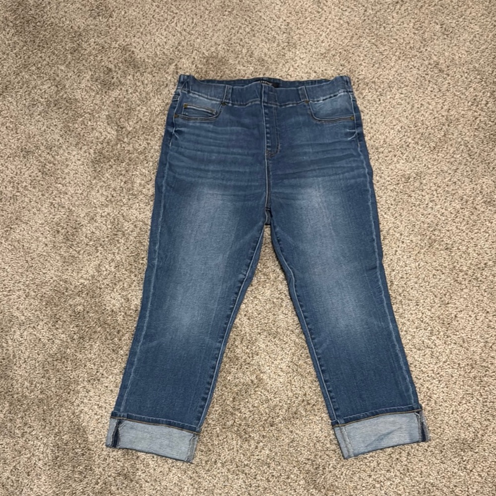 New/Never Worn Liverpool Blue Ankle Cropped Jeans with High-Rise Waist